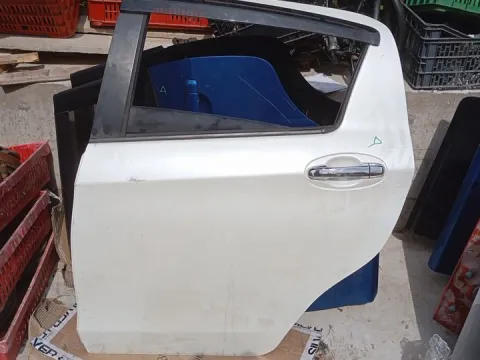 Πόρτα Πίσω Αριστερή *dub* για TOYOTA YARIS (2012 - 2014) Hatchback - 5dr , (2015 - 2017) *E*