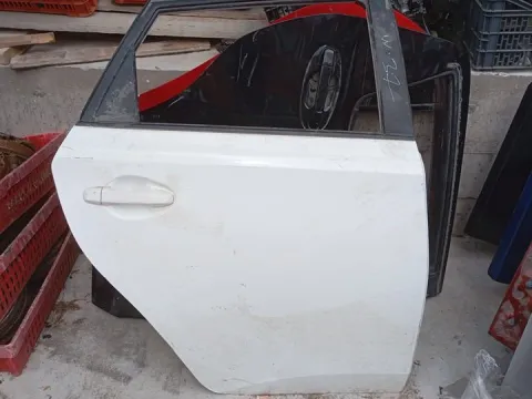 Πόρτα Πίσω Δεξιά *dub* για TOYOTA AURIS (2013 - 2015) Hatchback - 5dr , (2016 - ) *Ε*