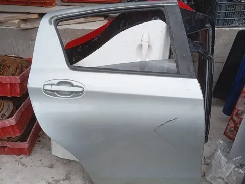 Πόρτα Πίσω Δεξιά *dub* για TOYOTA YARIS (2012 - 2014) Hatchback - 5dr , (2015 - 2017) *Ε*