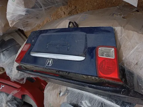 Καπό-Πόρτα Πίσω dub για HONDA CIVIC (2001 - 2003) (EP - S - U - V - M) Sedan - 4dr , (2004 - 2005) (EP - S - U - V - M) *Γ*