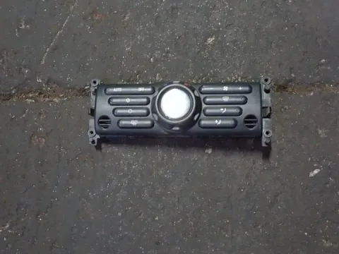 Χειριστήρια Καλοριφέρ 64116935489 για MINI MINI COOPER (2002 - 2004) 
