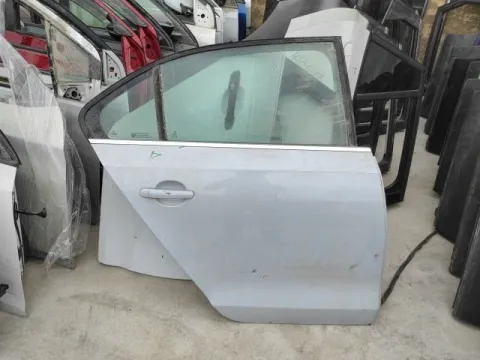 Πόρτα Πίσω Δεξιά *dub* για VW JETTA (2011 - 2015) () Sedan - 4dr , (2015 - ) *Ε*