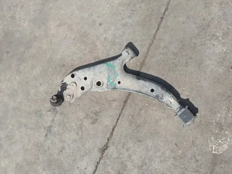 Ψαλίδι Εμπρός Αριστερό για TOYOTA STARLET (1996 - 1999) (EP90-1) Hatchback - 5dr 1300 (4E-FE) petrol 75 (EP91) 16V *ΔΒ* *ΠΑΛΕΤΑ 1*