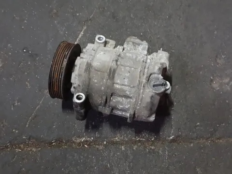 Βάση Συμπιεστή A-C(Κομπρέσορα) 1K0820803J για AUDI A3 (2000 - 2003) (8L) 