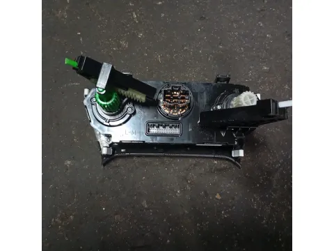 Χειριστήρια Καλοριφέρ 97250C8010 για HYUNDAI i20 (2012 - 2015) ( )  - 