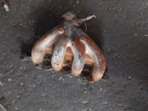 Πολλαπλή Εξαγωγής για SUZUKI BALENO (1998 - 2001) (SY) 1600 G16B petrol 98 *ΠΑΛΕΤΑ 3*