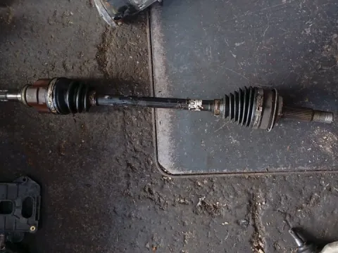 Ημιαξόνιο Εμπρός Αριστερό για TOYOTA YARIS (2006 - 2009) (KL9) 1000 1KR-FE petrol 69 KSP90 