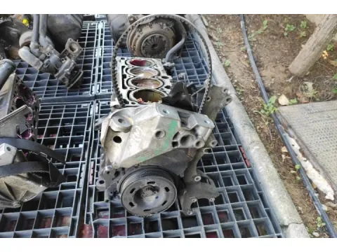 Κινητήρας Κορμός - Καπάκι ( Για Ανταλλακτικα ) για VW GOLF (1998 - 2004) Mk4 (1J1) Hatchback - 5dr 1600 (AEH) (AKL) (APF) Petrol 100 *ΝΕΑ ΓΕΝΙΑ* ΠΑΛΕΤΑ 618 * - 