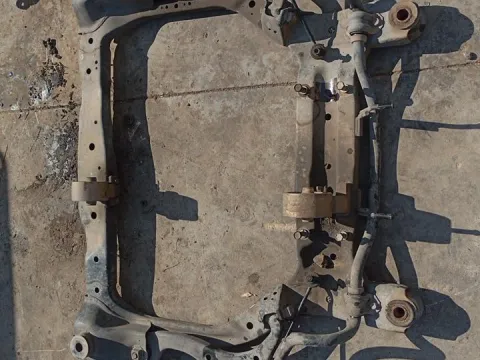 Γέφυρα Εμπρός Πλαίσιο για HYUNDAI ACCENT (2006 - (MC) 1400 G4EE petrol 97 16 valve *ΔΒ*