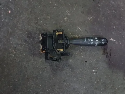 Διακόπτης Υαλοκαθαριστήρων 173647 για TOYOTA YARIS (2003 - 2005) (XP10) 