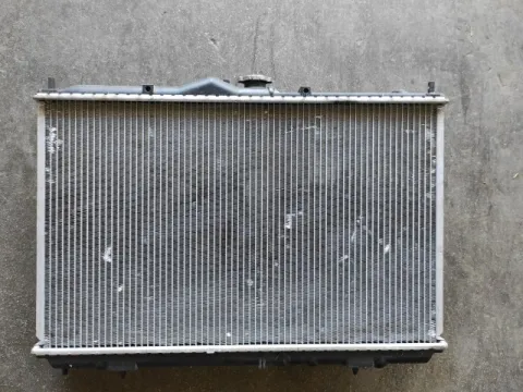 Ψυγείο Νερού Βενζινης Με Βεντιλατέρ για MITSUBISHI CARISMA (1996 - 1999) (DA) Sedan - 4dr , (1999 - 2004) (DA) *Γ*