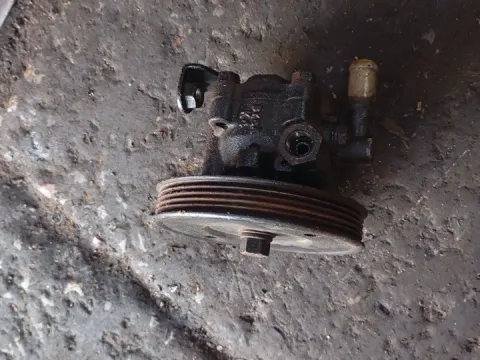 Αντλία Υδραυλικού Τιμονιού για ISUZU CAMPO (1980 - 1988) 