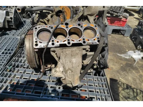 Κινητήρας Κορμός - Καπάκι ( Για Ανταλλακτικα ) για AUDI A4 (1995 - 1998) (8D) Sedan - 4dr 1800 (ADR)(APT)(ARG)(AVV) Petrol 125 *ΝΕΑ ΓΕΝΙΑ* ΠΑΛΕΤΑ 637 * - 