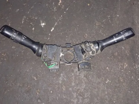 Διακόπτης Φλας 173832 για TOYOTA AURIS (2009 - 2013) 