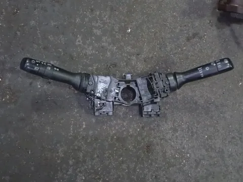 Διακόπτης Φλας 17F001 για TOYOTA YARIS (2006 - 2009) (KL9) 