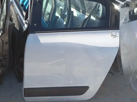 Πόρτα Πίσω Αριστερή για RENAULT TWINGO (2014 - 2019) , (2019 - 2024) *Γ*