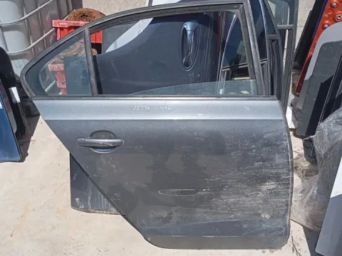 Πόρτα Πίσω Δεξιά *DUB* για VW JETTA (2011 - 2015) () , (2015 - ) *Ε*