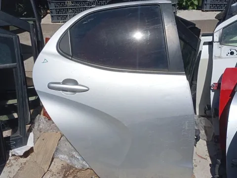 Πόρτα Πίσω Δεξιά *DUB* για TOYOTA YARIS (2020 - ) (XP210) *Ε*