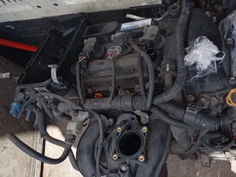 Κινητήρας Κορμός - Καπάκι για TOYOTA YARIS (2006 - 2009) (KL9) Hatchback - 3dr 1000 1KR-FE petrol 69 KSP90 