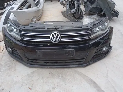 Μούρη (Χ.καπό και Χ.φτερά) Προφυλακτήρας με Parktronic για VW TIGUAN (2012 - 2016) 