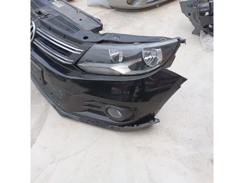 Μούρη (Χ.καπό και Χ.φτερά) Προφυλακτήρας με Parktronic για VW TIGUAN (2012 - 2016)  - 