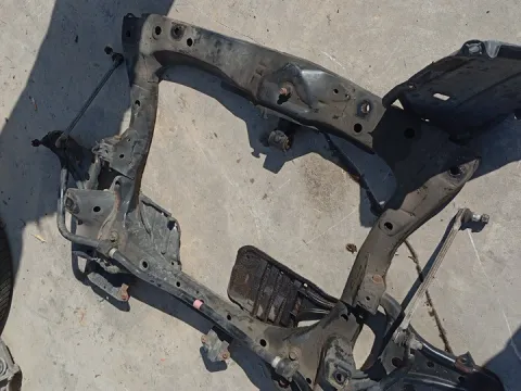 Γέφυρα Εμπρός Πλαίσιο για TOYOTA IQ (2009 - ) (AJ1) 1000 (1KR-FE) petrol 68 (KGJ10) *ΔΒ*