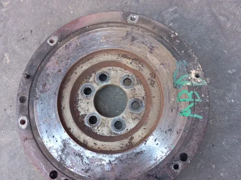 Βολάν Κινητήρα (Σφόνδυλος) για VW GOLF (1992 - 1998) Mk3 (1H1) S-Wagon - 5dr (1H5) 1400 (ABD) Petrol 60 