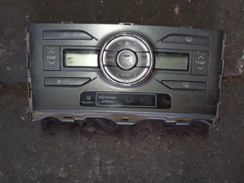 Χειριστήρια Καλοριφέρ για TOYOTA AURIS (2009 - 2013) 