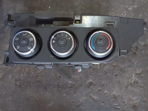 Χειριστήρια Καλοριφέρ 5540602330 για TOYOTA COROLLA (2016 - 2018) 