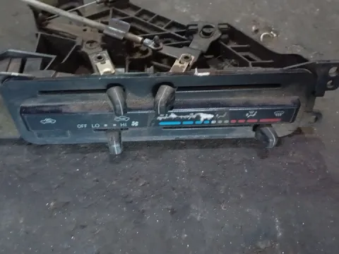 Χειριστήρια Καλοριφέρ για TOYOTA HI-ACE (2005- ) QUANTUM 