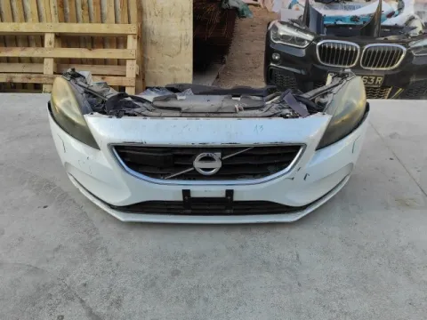 Μούρη (με καπό και φτερά) (Με Xenon Φανάρια και Πιτσιλιστήρια) για VOLVO V40 (2013 - ) F/L*Γ*