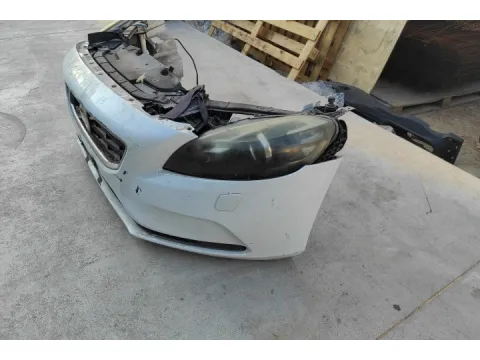 Μούρη (με καπό και φτερά) (Με Xenon Φανάρια και Πιτσιλιστήρια) για VOLVO V40 (2013 - ) F/L*Γ* - 