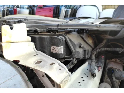 Μούρη (με καπό και φτερά) (Με Xenon Φανάρια και Πιτσιλιστήρια) για VOLVO V40 (2013 - ) F/L*Γ* - 