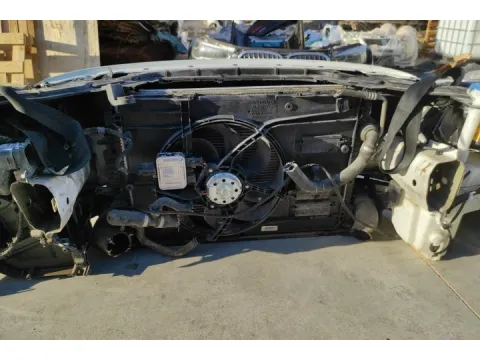 Μούρη (Χ.καπό και φτερά) (Με Xenon Φανάρια και Πιτσιλιστήρια) για VOLVO V40 (2013 - ) *Γ* - 