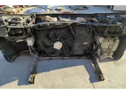 Μούρη (με καπό και φτερά) (Με Xenon Φανάρια και Parktronic) για BMW X1 (2015 - 2021) (F48) M-Pack *Γ* - 