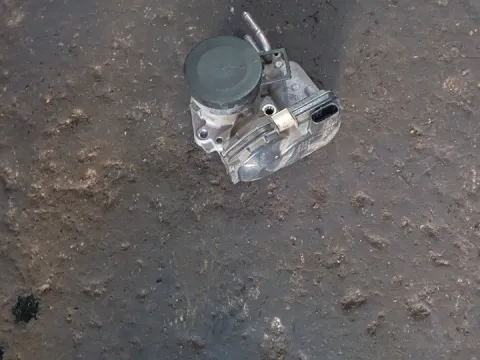 Σώμα Πεταλούδας 220300Q040 για CITROEN C1 (2014 - ) 