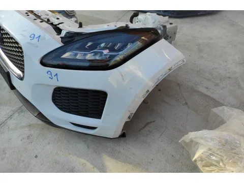 Μούρη (με καπό και φτερά) (Με Xenon Φανάρια , Με Parktronic και Με Κάμερα) για JAGUAR E-PACE (2017 - 2021) X540 *Γ* - 