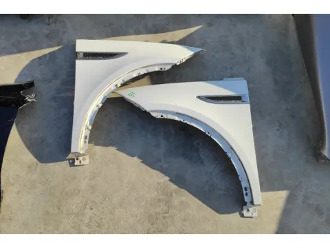 Μούρη (με καπό και φτερά) (Με Xenon Φανάρια , Με Parktronic και Με Κάμερα) για JAGUAR E-PACE (2017 - 2021) X540 *Γ* - 