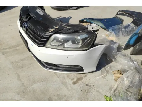 Μούρη (με καπό και φτερά) (Με Xenon Φανάρια και Πιτσιλιστήρια) για VW PASSAT (2011 - 2014) (B7) *Γ* - 