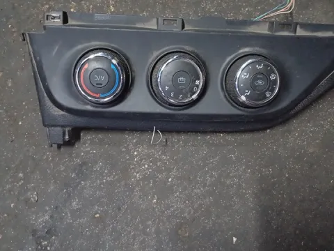 Χειριστήρια Καλοριφέρ 5540602480 για TOYOTA COROLLA (2016 - 2018) 