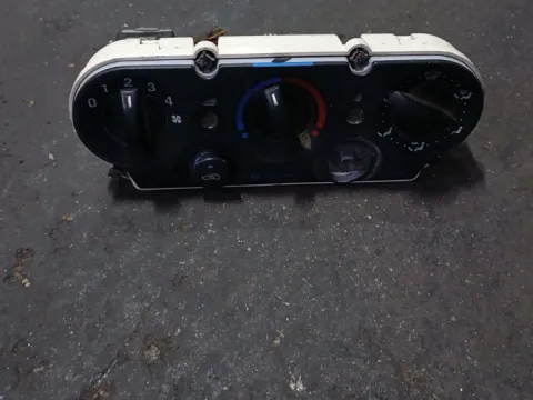 Χειριστήρια Καλοριφέρ 2S6H19980BC για FORD FIESTA (2002 - 2005) Mk5a 