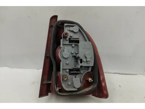 Φανάρι Πίσω Αριστερό ( Ραγισμενο - Λειπουν Κομματια ) για FIAT STRADA (2002 - 2004) (178E)  - 