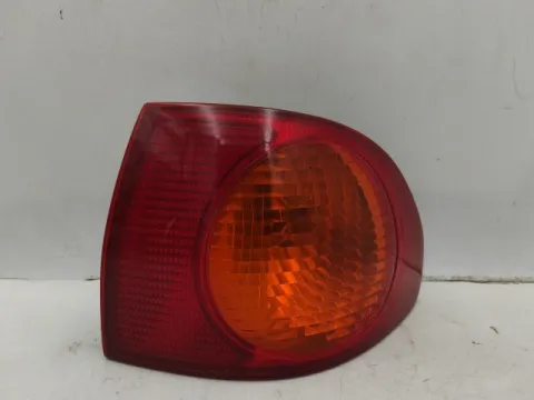 Φανάρι, Πίσω Δεξί για TOYOTA, COROLLA, ( 1997 - 1999 )  ( A111 ), Sedan - 4dr, ( 2000 - 2002 )  ( ZE111 )