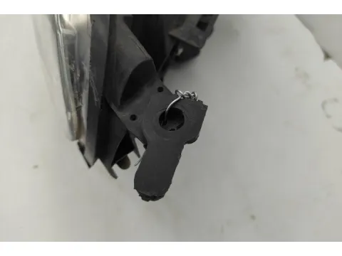 Φανάρι Εμπρός Αριστερό ( Σπασμενη Βαση ) για PEUGEOT EXPERT (2016 -)  - 