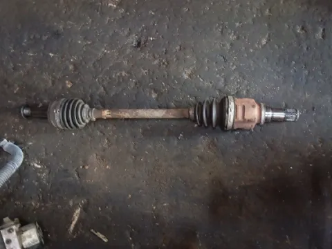 Ημιαξόνιο Εμπρός Αριστερό  Σειριακό για TOYOTA AYGO (2005 - 2009) (B10) Hatchback - 3dr 