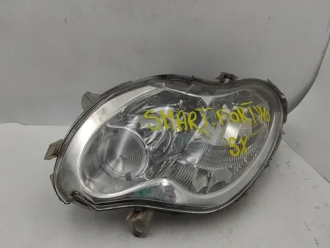 Φανάρι Εμπρός Αριστερό ( Με Τρυπα Και Σπασμενη Βαση ) για SMART FORTWO (2002 - 2003) (CITY-CABRIO) , (2002 - 2003) (CITY-COUPE) , (2004 - 2007) (450) 