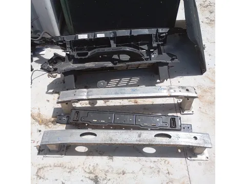 Μούρη (με καπό και φτερά) με Parktronic για PEUGEOT EXPERT (2016 -) *Γ* - 