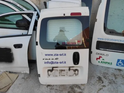 Πόρτα Πίσω Αριστερή Δίφυλλη Με Τζάμι για FIAT FIORINO (2008 - 2016) , QUBO (2008 - 2016) , CITROEN NEMO (2008 - ) II , PEUGEOT BIPPER (2008 -) (AA_) *Γ*