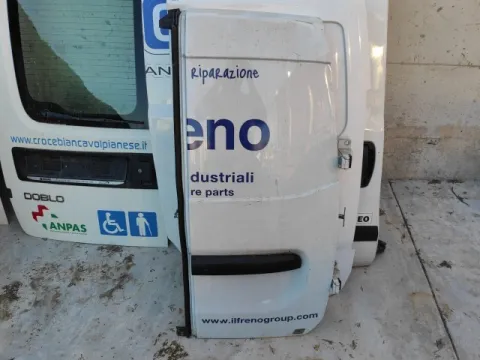 Πόρτα Πίσω Δεξιά Δίφυλλη Χ.Τζάμι για RENAULT EXPRESS ( 2021 - ) *Γ*