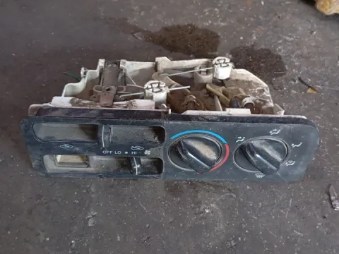 Χειριστήρια Καλοριφέρ για TOYOTA STARLET (1996 - 1999) (EP90-1) 